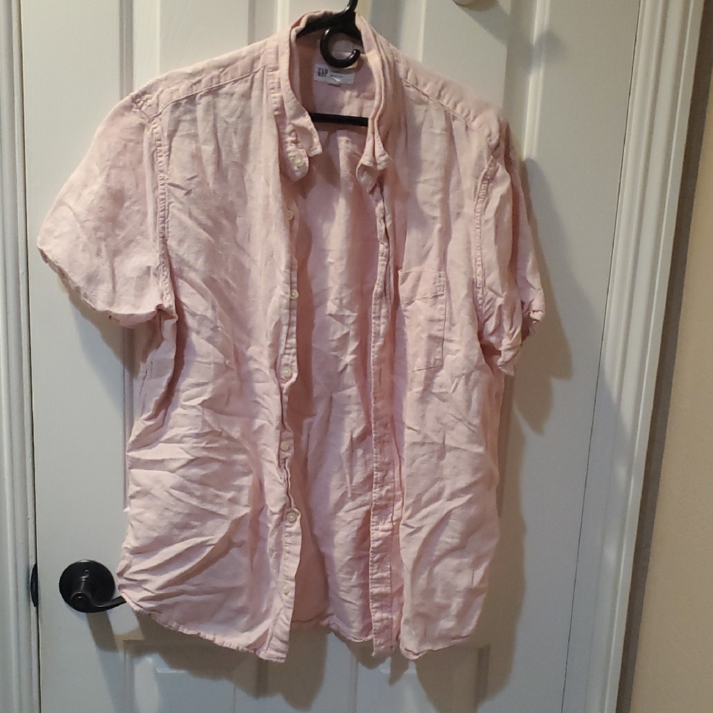 GAP Men's Light Pink Casual Button-Down Shirt